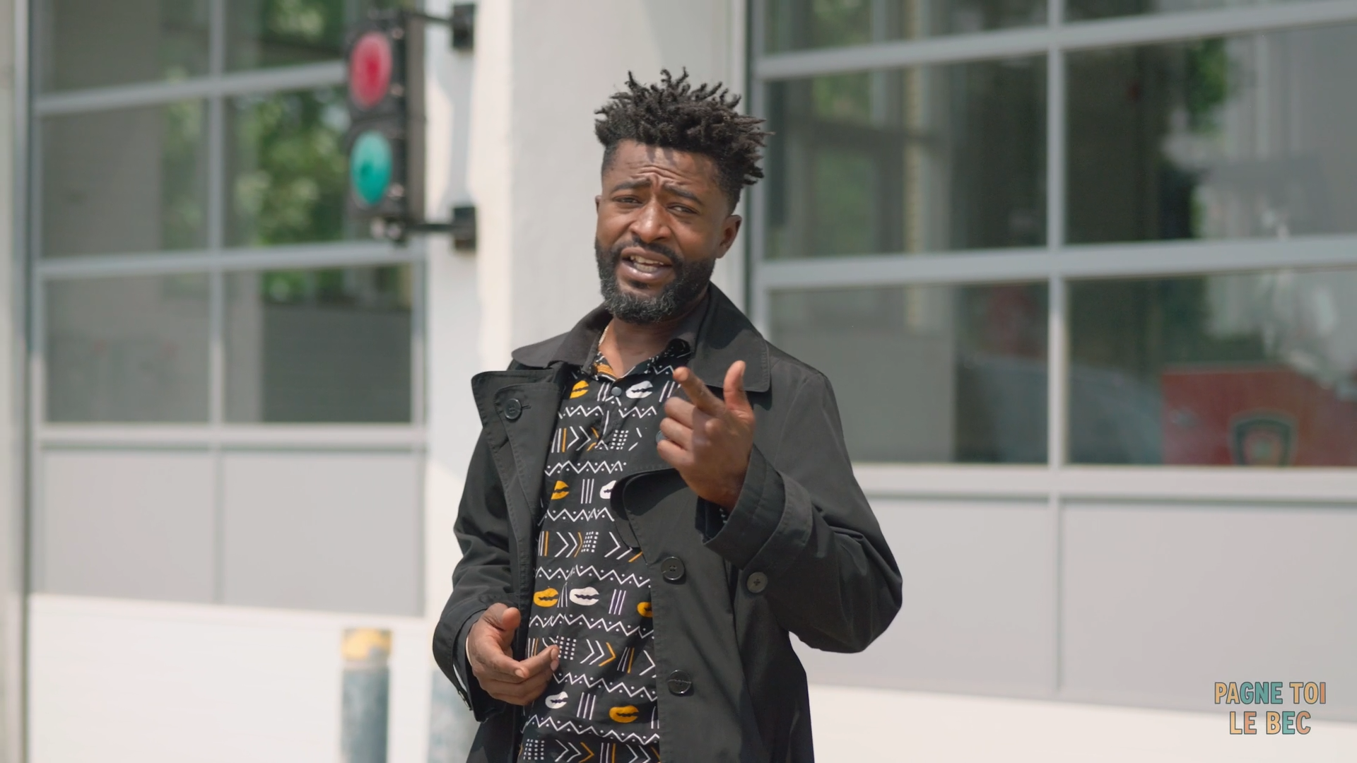 Still for Pagne Toi Le Bec